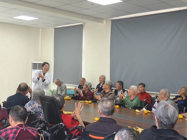 1728697008242815.jpg 4.jpg